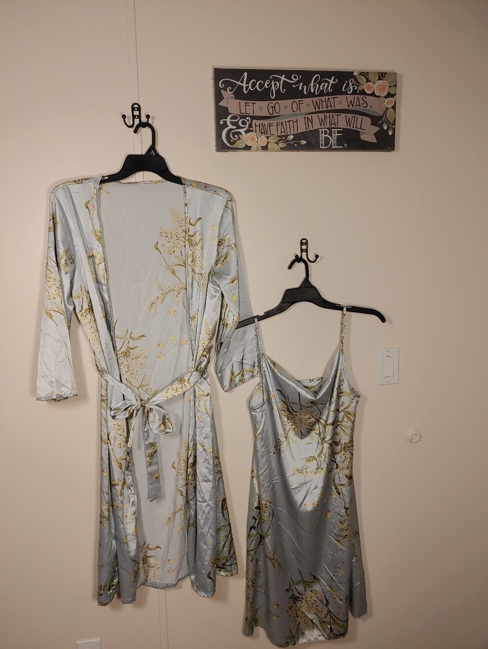Gorgeous & Sexy 2 Piece Large Lingerie & Robe Set
